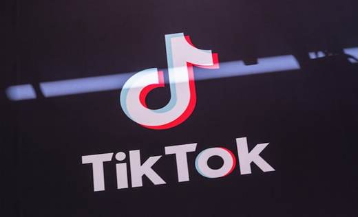 How to end up in For You on TikTok