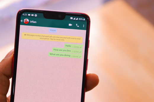 How to see chats stored on WhatsApp