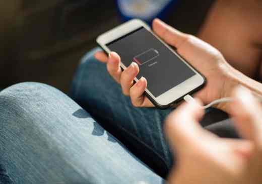 Comment économiser la batterie iPhone, Android et Windows Phone