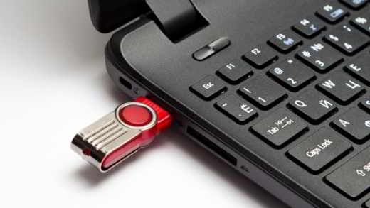 Is the USB stick blocking the system from starting? Here's how to fix it