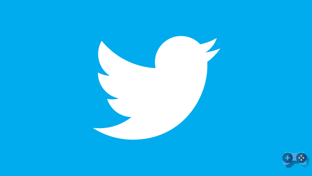 Twitter for iOS tests integration to YouTube videos