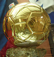 Lionel Messi wins the 2009 Ballon d'Or