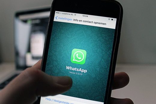 How to send any type of file with WhatsApp